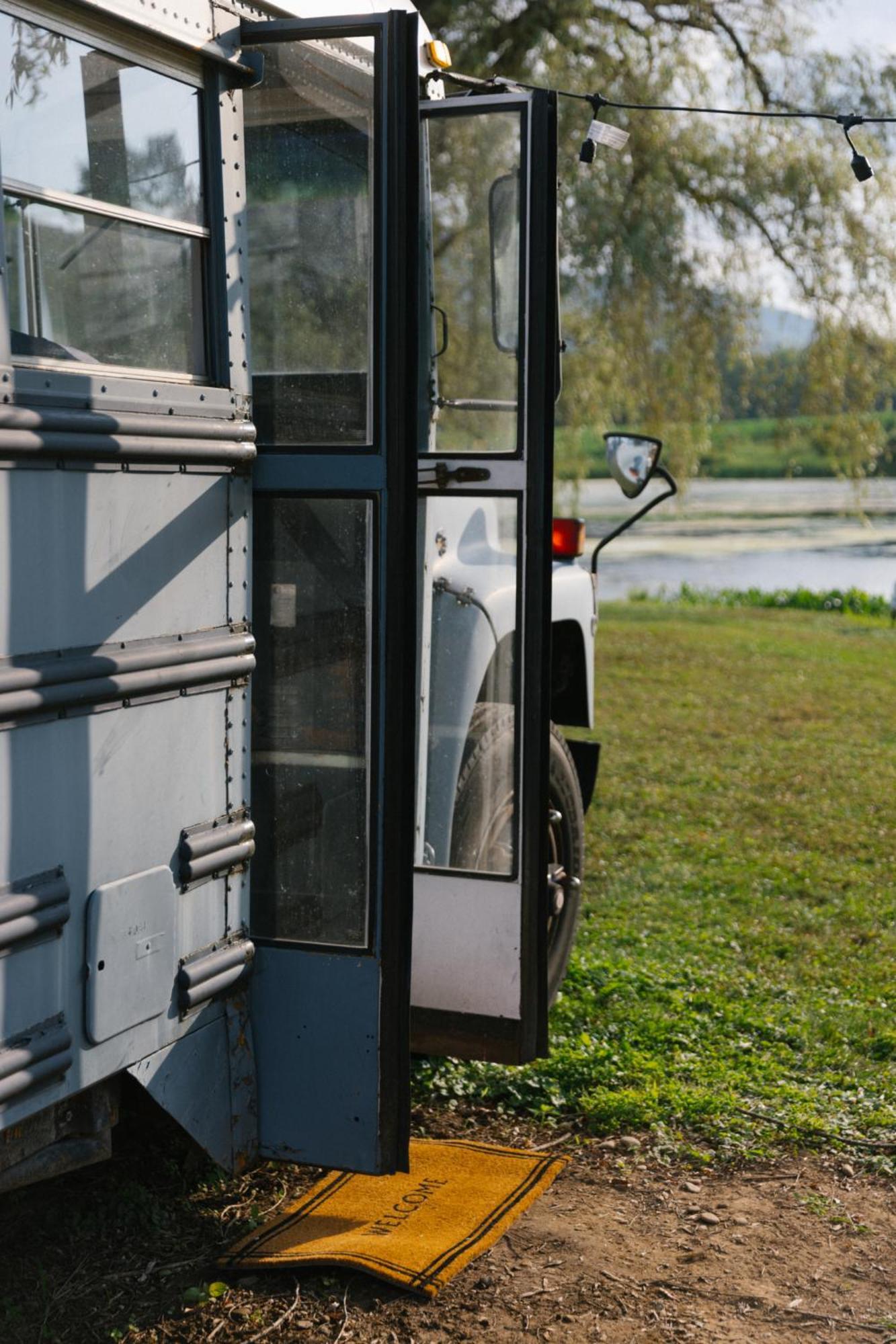 Route 6 Campground Gaines Bilik gambar